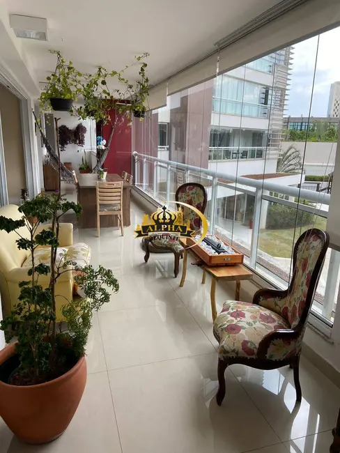 Foto 8 de Apartamento com 4 quartos à venda, 198m2 em Barueri - SP