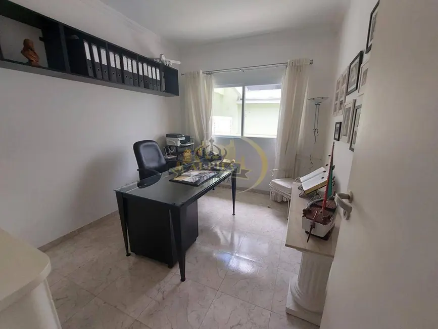 Casa com 4 quartos para alugar, 350m2 em Alphaville, Santana De Parnaiba - SP - imagem 4 Foto 4 de Casa com 4 quartos para alugar, 350m2 em Alphaville, Santana De Parnaiba - SP