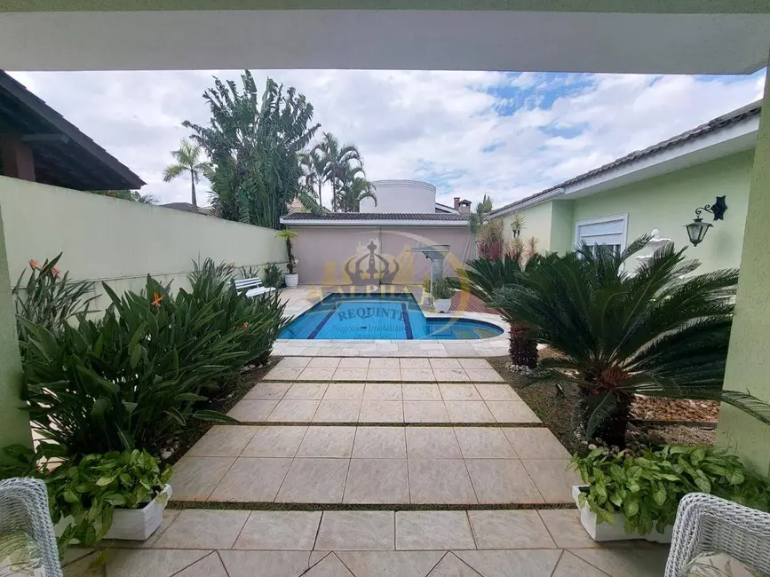 Casa com 4 quartos para alugar, 350m2 em Alphaville, Santana De Parnaiba - SP - imagem 2 Foto 2 de Casa com 4 quartos para alugar, 350m2 em Alphaville, Santana De Parnaiba - SP