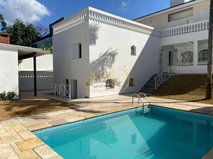 Foto 1 de Casa de Condomínio com 4 quartos para alugar, 550m2 em Barueri - SP