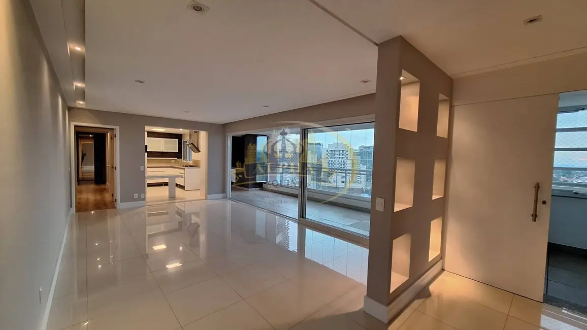 Apartamento com 3 quartos para alugar, 200m2 em Barueri - SP - imagem 2 Foto 2 de Apartamento com 3 quartos para alugar, 200m2 em Barueri - SP