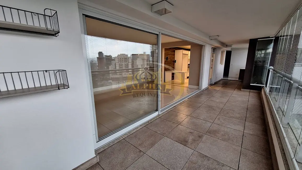 Apartamento com 3 quartos para alugar, 200m2 em Barueri - SP - imagem 5 Foto 5 de Apartamento com 3 quartos para alugar, 200m2 em Barueri - SP