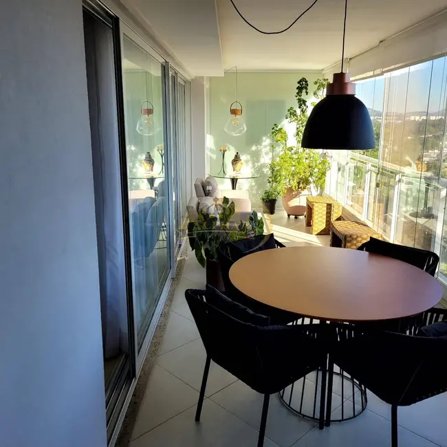 Apartamento com 3 quartos à venda, 196m2 em Barueri - SP - imagem 3 Foto 3 de Apartamento com 3 quartos à venda, 196m2 em Barueri - SP