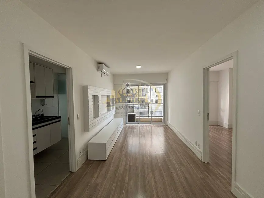 Foto 2 de Apartamento com 1 quarto para alugar, 49m2 em Barueri - SP