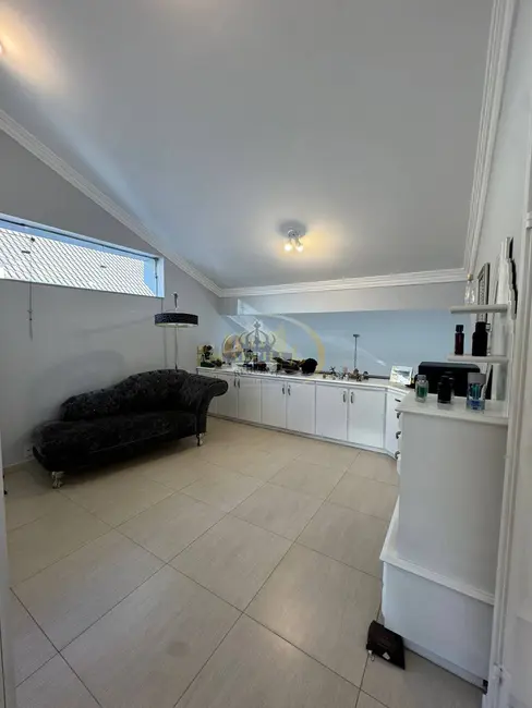 Foto 9 de Casa de Condomínio com 3 quartos para alugar, 341m2 em Barueri - SP