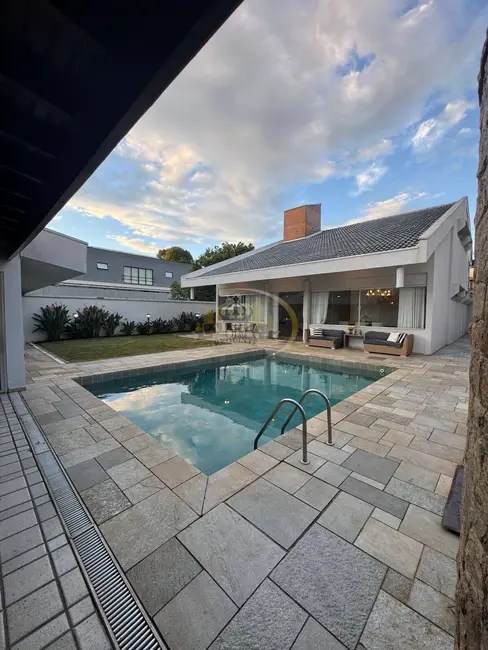 Foto 7 de Casa de Condomínio com 3 quartos para alugar, 341m2 em Barueri - SP