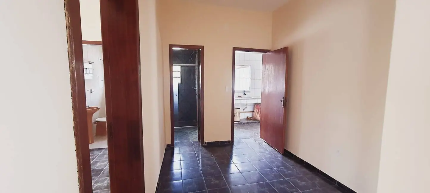 Foto 4 de Casa com 3 quartos à venda em Mantiqueira, Belo Horizonte - MG