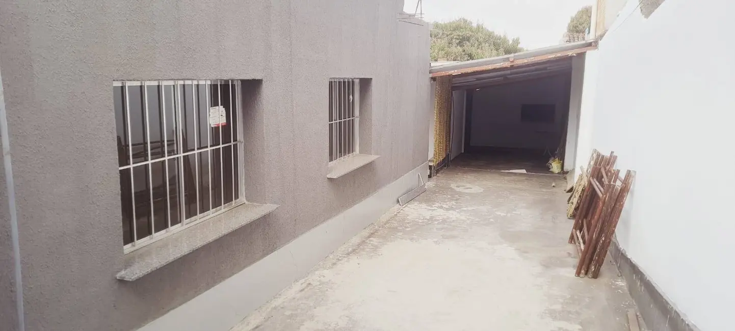 Foto 1 de Casa com 3 quartos à venda em Mantiqueira, Belo Horizonte - MG