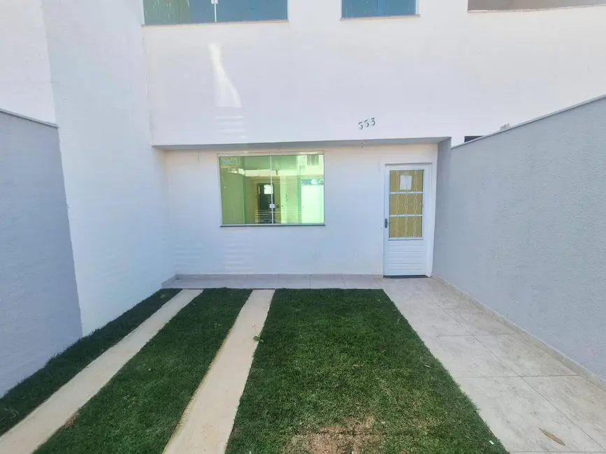 Casa com 3 quartos à venda em Copacabana, Belo Horizonte - MG - imagem 4 Foto 4 de Casa com 3 quartos à venda em Copacabana, Belo Horizonte - MG