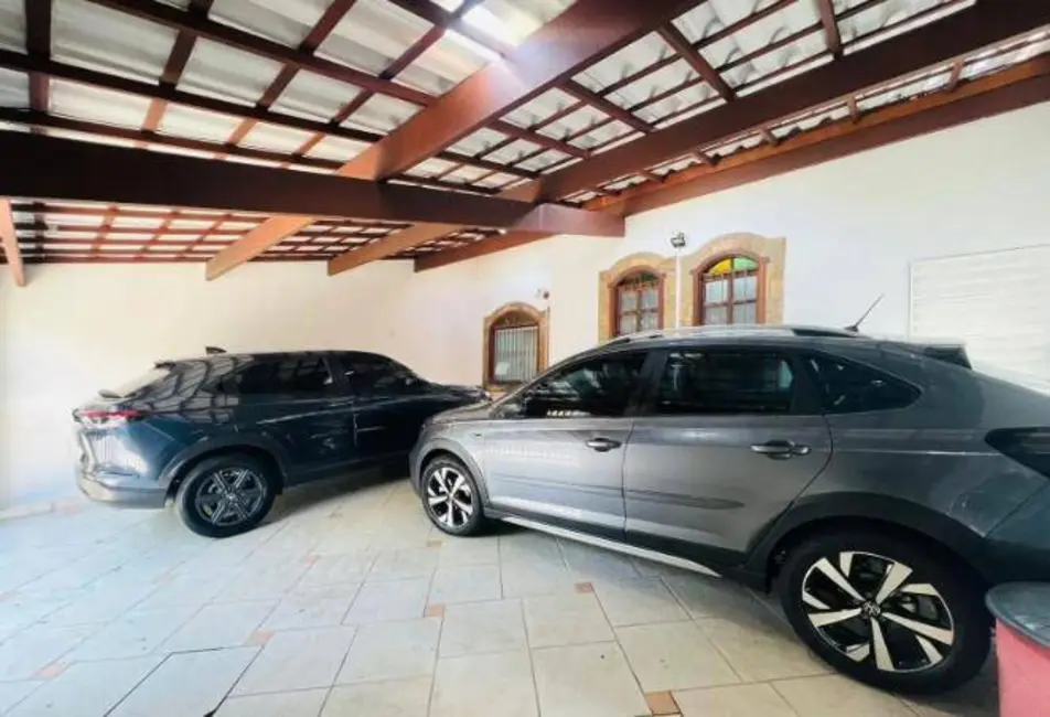 Casa com 4 quartos à venda, 260m2 em Santa Amélia, Belo Horizonte - MG - imagem 1 Foto 1 de Casa com 4 quartos à venda, 260m2 em Santa Amélia, Belo Horizonte - MG