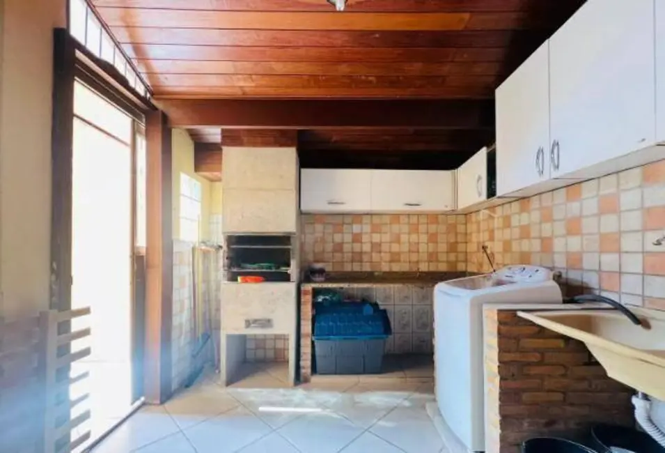 Casa com 4 quartos à venda, 260m2 em Santa Amélia, Belo Horizonte - MG - imagem 6 Foto 6 de Casa com 4 quartos à venda, 260m2 em Santa Amélia, Belo Horizonte - MG
