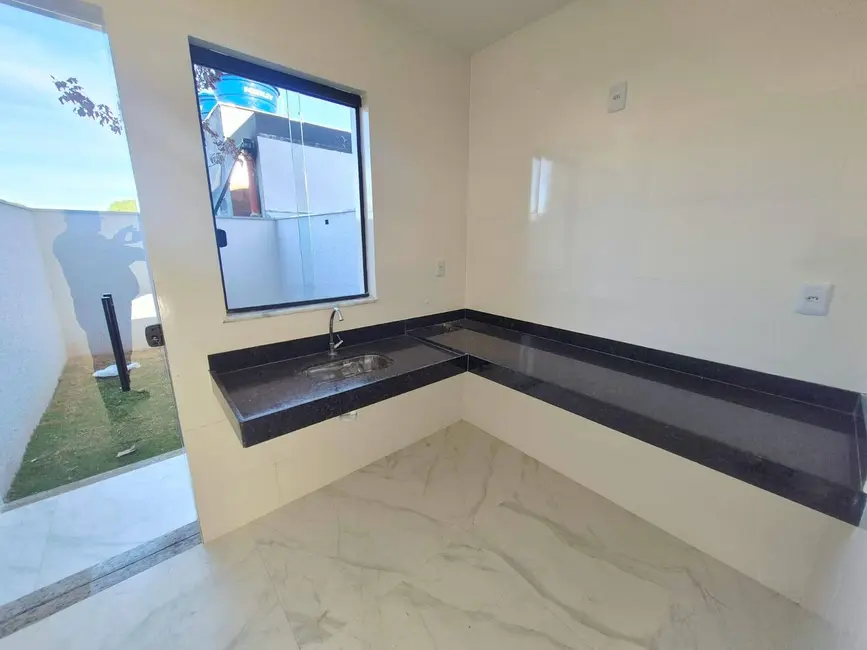 Casa com 2 quartos à venda em São João Batista (Venda Nova), Belo Horizonte - MG - imagem 9 Foto 9 de Casa com 2 quartos à venda em São João Batista (Venda Nova), Belo Horizonte - MG