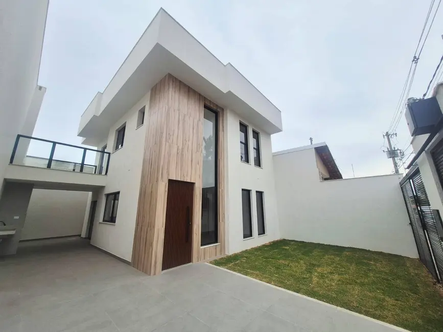 Casa com 3 quartos à venda, 209m2 em Planalto, Belo Horizonte - MG - imagem 2 Foto 2 de Casa com 3 quartos à venda, 209m2 em Planalto, Belo Horizonte - MG
