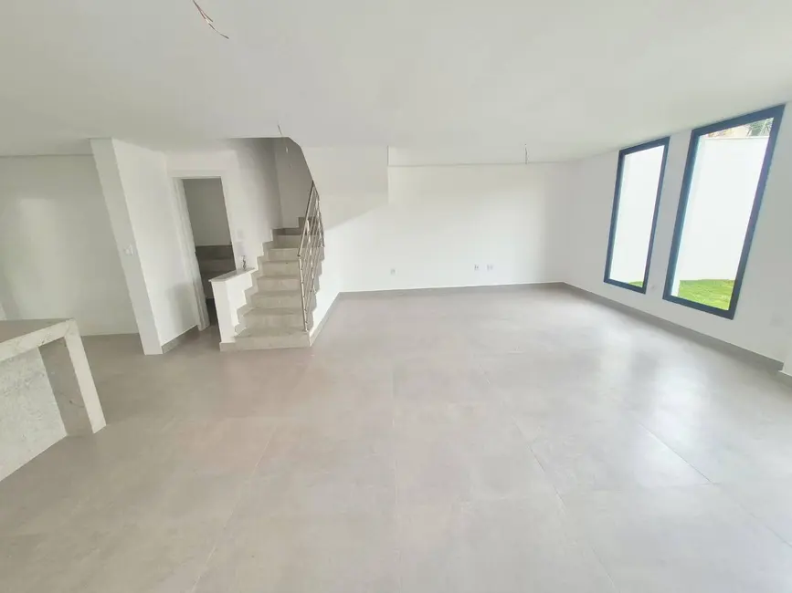 Casa com 3 quartos à venda, 209m2 em Planalto, Belo Horizonte - MG - imagem 7 Foto 7 de Casa com 3 quartos à venda, 209m2 em Planalto, Belo Horizonte - MG