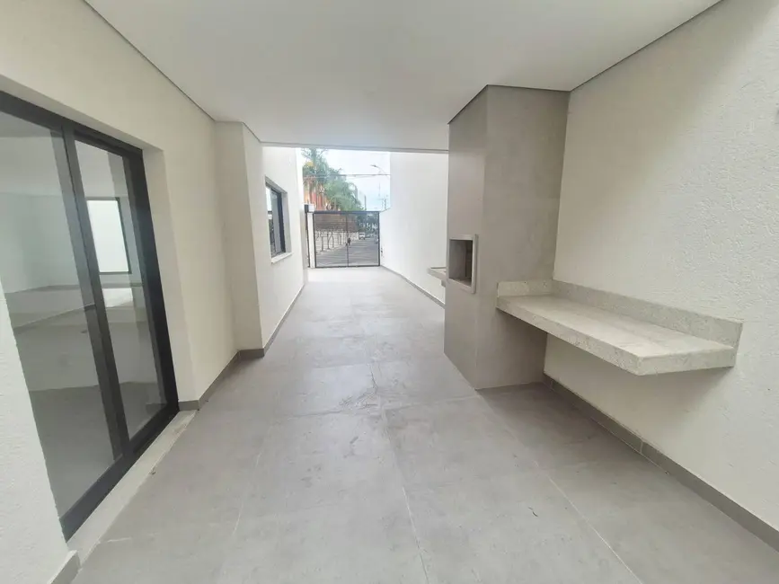Casa com 3 quartos à venda, 209m2 em Planalto, Belo Horizonte - MG - imagem 5 Foto 5 de Casa com 3 quartos à venda, 209m2 em Planalto, Belo Horizonte - MG