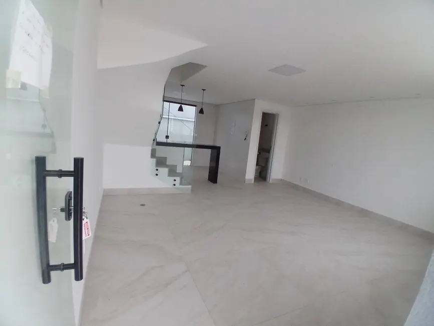 Casa com 3 quartos à venda em Planalto, Belo Horizonte - MG - imagem 3 Foto 3 de Casa com 3 quartos à venda em Planalto, Belo Horizonte - MG