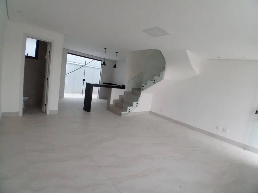 Foto 5 de Casa com 3 quartos à venda em Planalto, Belo Horizonte - MG