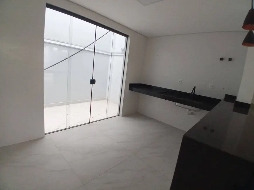 Foto 6 de Casa com 3 quartos à venda em Planalto, Belo Horizonte - MG