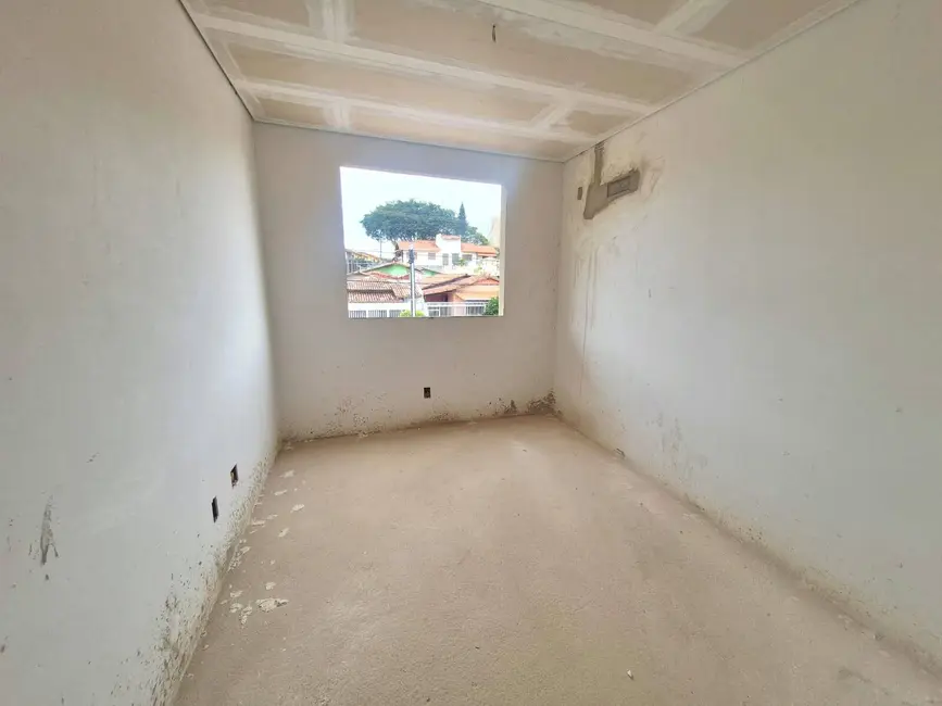 Foto 9 de Casa com 4 quartos à venda em Santa Amélia, Belo Horizonte - MG