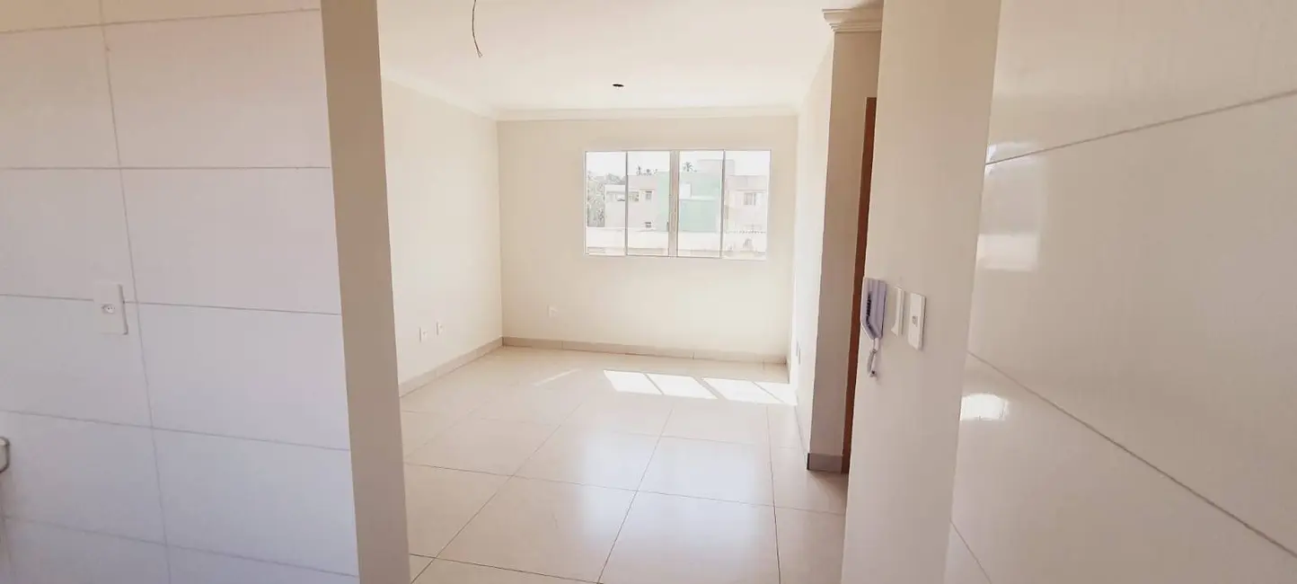 Foto 3 de Apartamento com 2 quartos à venda em Santa Mônica, Belo Horizonte - MG