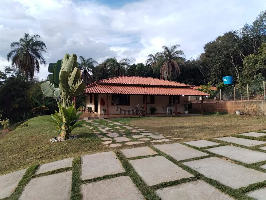 Casa de Condomínio com 3 quartos à venda, 2400m2 em Condomínio Vale do Ouro, Ribeirao Das Neves - MG - imagem 1 Foto 1 de Casa de Condomínio com 3 quartos à venda, 2400m2 em Condomínio Vale do Ouro, Ribeirao Das Neves - MG
