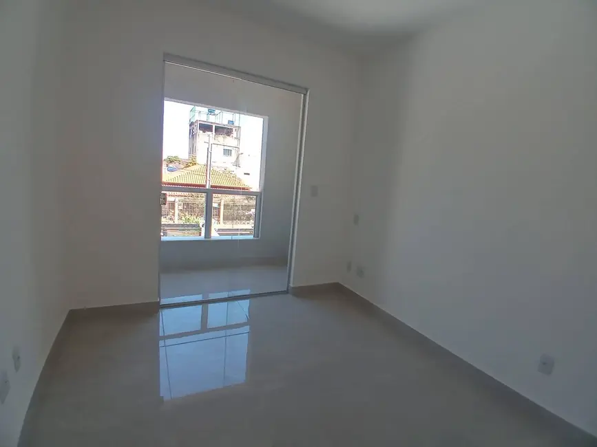 Foto 5 de Casa com 2 quartos à venda, 115m2 em Floramar, Belo Horizonte - MG