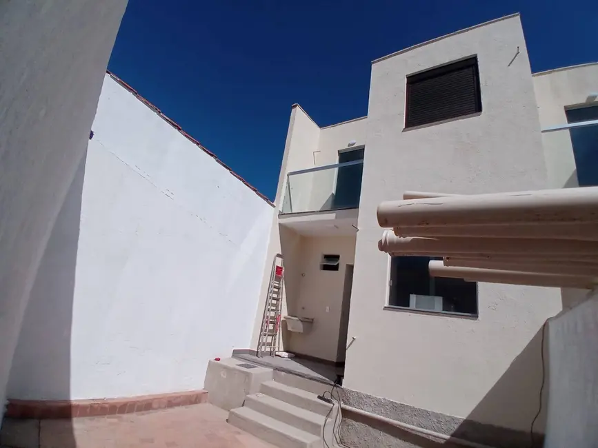 Casa com 3 quartos à venda, 20m2 em Santa Branca, Belo Horizonte - MG - imagem 4 Foto 4 de Casa com 3 quartos à venda, 20m2 em Santa Branca, Belo Horizonte - MG