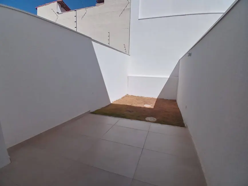 Casa com 2 quartos à venda, 130m2 em Santa Branca, Belo Horizonte - MG - imagem 5 Foto 5 de Casa com 2 quartos à venda, 130m2 em Santa Branca, Belo Horizonte - MG