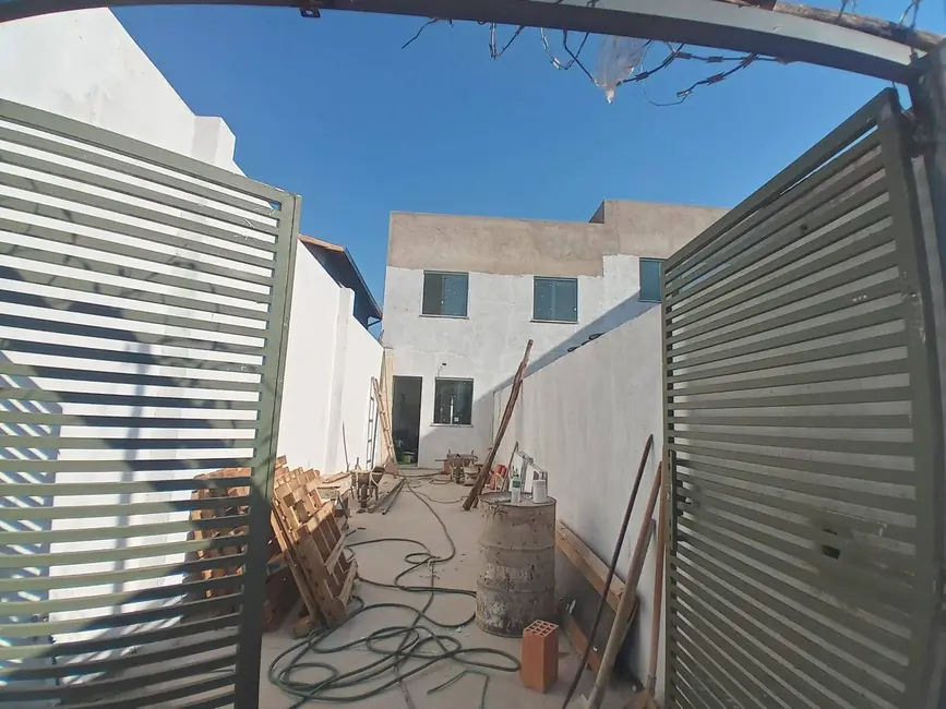 Foto 1 de Casa com 2 quartos à venda, 119m2 em Jardim Leblon, Belo Horizonte - MG