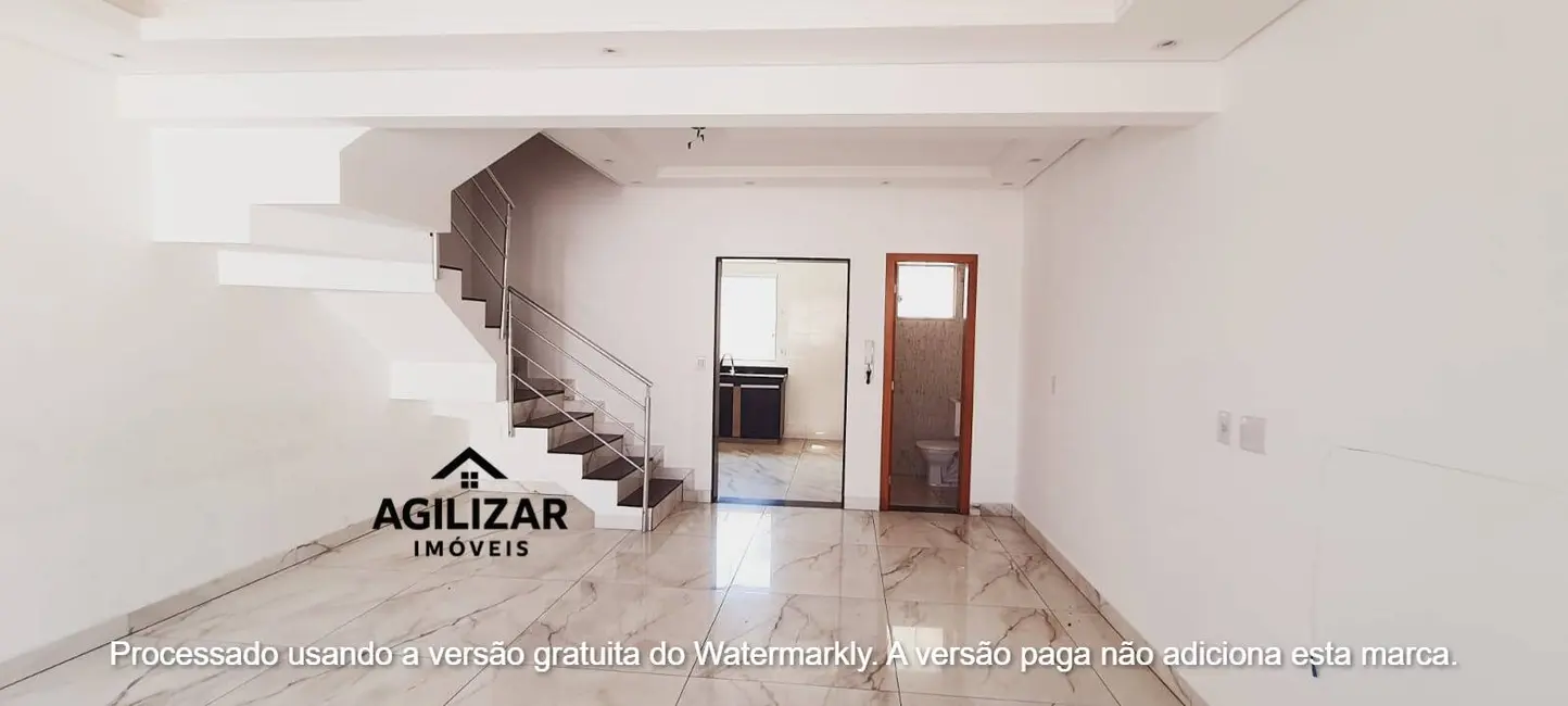 Casa com 3 quartos à venda em Rio Branco, Belo Horizonte - MG - imagem 2 Foto 2 de Casa com 3 quartos à venda em Rio Branco, Belo Horizonte - MG