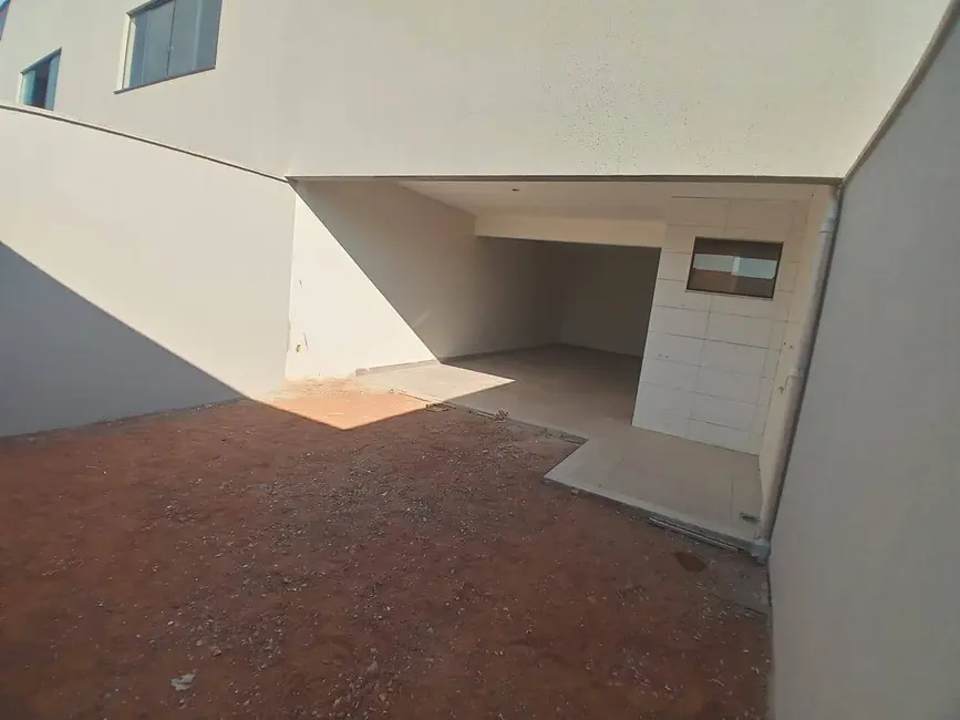 Casa com 3 quartos à venda, 160m2 em Santa Amélia, Belo Horizonte - MG - imagem 4 Foto 4 de Casa com 3 quartos à venda, 160m2 em Santa Amélia, Belo Horizonte - MG