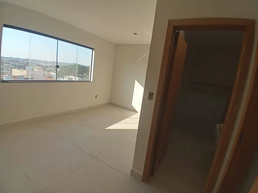 Foto 9 de Casa com 3 quartos à venda, 160m2 em Santa Amélia, Belo Horizonte - MG