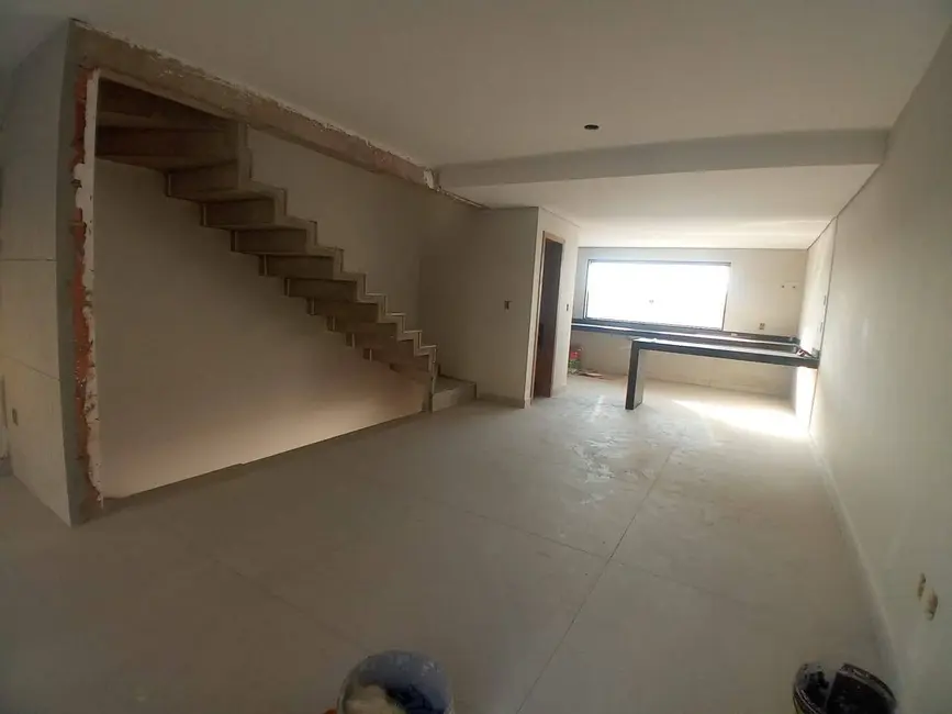 Casa com 3 quartos à venda, 160m2 em Santa Amélia, Belo Horizonte - MG - imagem 6 Foto 6 de Casa com 3 quartos à venda, 160m2 em Santa Amélia, Belo Horizonte - MG