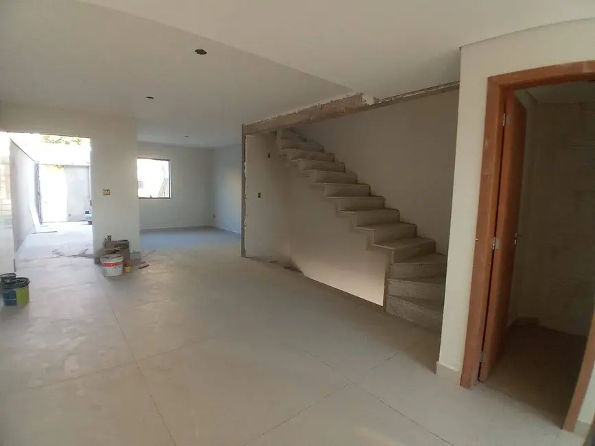 Casa com 3 quartos à venda, 160m2 em Santa Amélia, Belo Horizonte - MG - imagem 4 Foto 4 de Casa com 3 quartos à venda, 160m2 em Santa Amélia, Belo Horizonte - MG