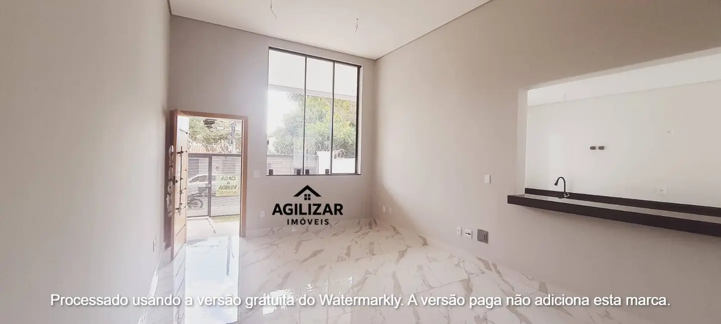 Casa com 3 quartos à venda em Rio Branco, Belo Horizonte - MG - imagem 4 Foto 4 de Casa com 3 quartos à venda em Rio Branco, Belo Horizonte - MG
