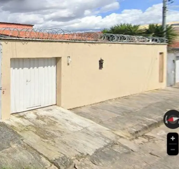 Casa com 3 quartos à venda, 250m2 em Jardim Leblon, Belo Horizonte - MG - imagem 1 Foto 1 de Casa com 3 quartos à venda, 250m2 em Jardim Leblon, Belo Horizonte - MG