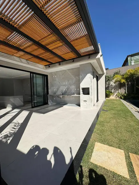 Foto 7 de Casa de Condomínio com 4 quartos à venda, 230m2 em Vespasiano - MG