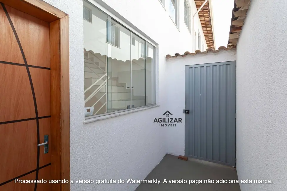 Casa com 2 quartos à venda, 67m2 em São Cosme de Baixo (São Benedito), Santa Luzia - MG - imagem 3 Foto 3 de Casa com 2 quartos à venda, 67m2 em São Cosme de Baixo (São Benedito), Santa Luzia - MG
