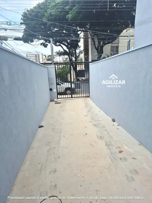 Foto 3 de Casa com 2 quartos à venda, 55m2 em Santa Mônica, Belo Horizonte - MG
