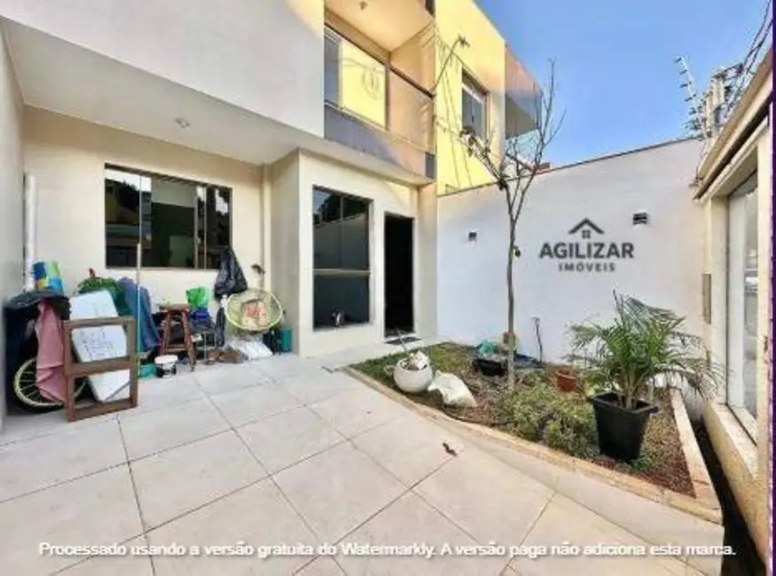 Foto 2 de Casa com 3 quartos à venda, 119m2 em Santa Amélia, Belo Horizonte - MG