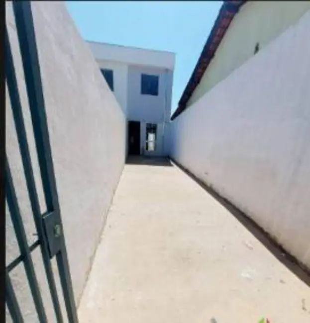 Casa com 2 quartos à venda em Jardim dos Comerciários (Venda Nova), Belo Horizonte - MG - imagem 2 Foto 2 de Casa com 2 quartos à venda em Jardim dos Comerciários (Venda Nova), Belo Horizonte - MG