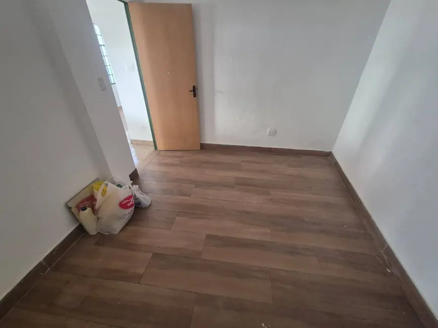 Foto 7 de Casa com 4 quartos para alugar, 180m2 em Cachoeirinha, Belo Horizonte - MG