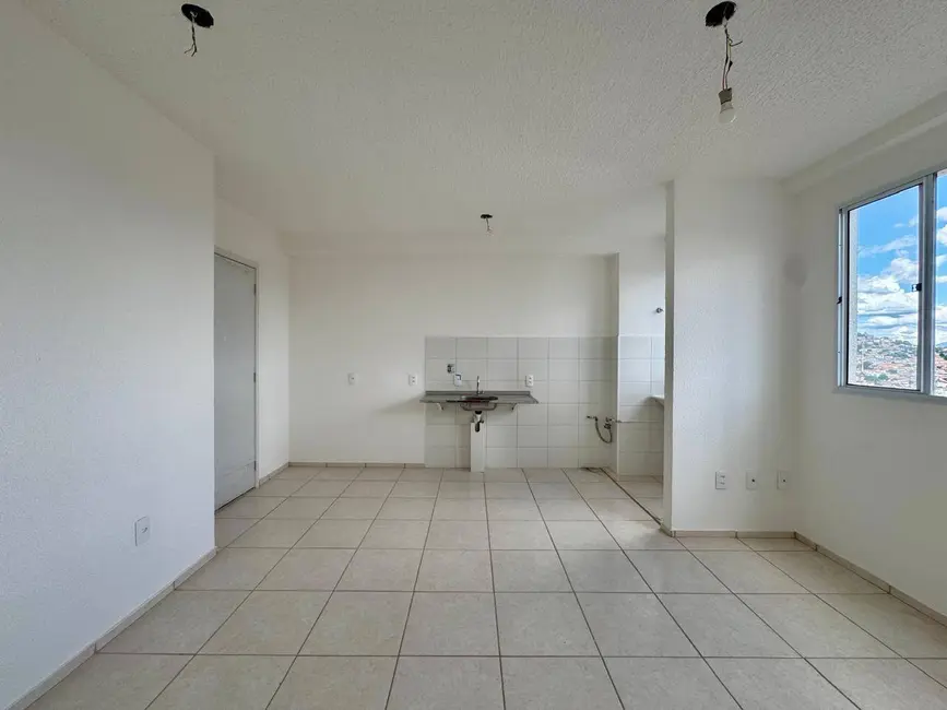 Foto 5 de Apartamento com 2 quartos à venda em Jardim dos Comerciários (Venda Nova), Belo Horizonte - MG