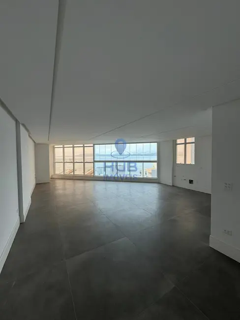 Foto 2 de Apartamento com 3 quartos à venda em Centro, Itapema - SC