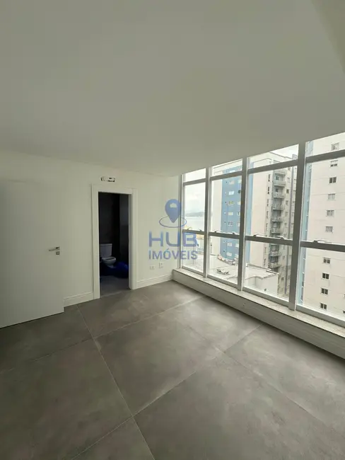 Foto 9 de Apartamento com 3 quartos à venda em Centro, Itapema - SC
