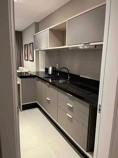 Apartamento com 1 quarto à venda, 40m2 em Meia Praia, Itapema - SC - imagem 4 Foto 4 de Apartamento com 1 quarto à venda, 40m2 em Meia Praia, Itapema - SC