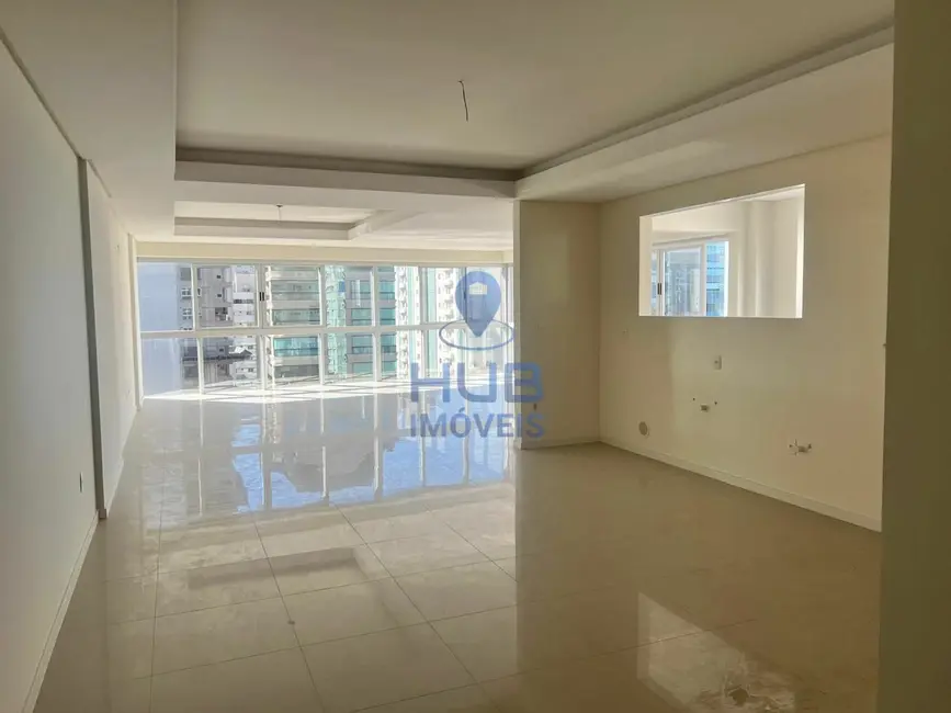 Foto 2 de Apartamento com 4 quartos à venda, 545m2 em Meia Praia, Itapema - SC