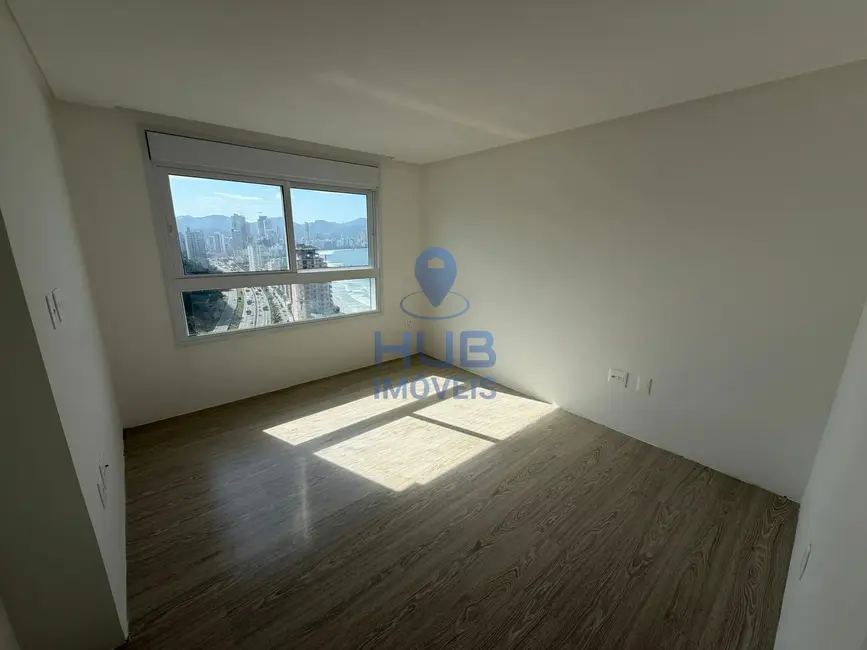 Apartamento com 4 quartos à venda, 190m2 em Meia Praia, Itapema - SC - imagem 6 Foto 6 de Apartamento com 4 quartos à venda, 190m2 em Meia Praia, Itapema - SC