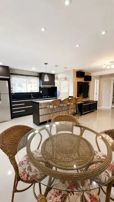 Foto 8 de Apartamento com 2 quartos à venda, 81m2 em Meia Praia, Itapema - SC
