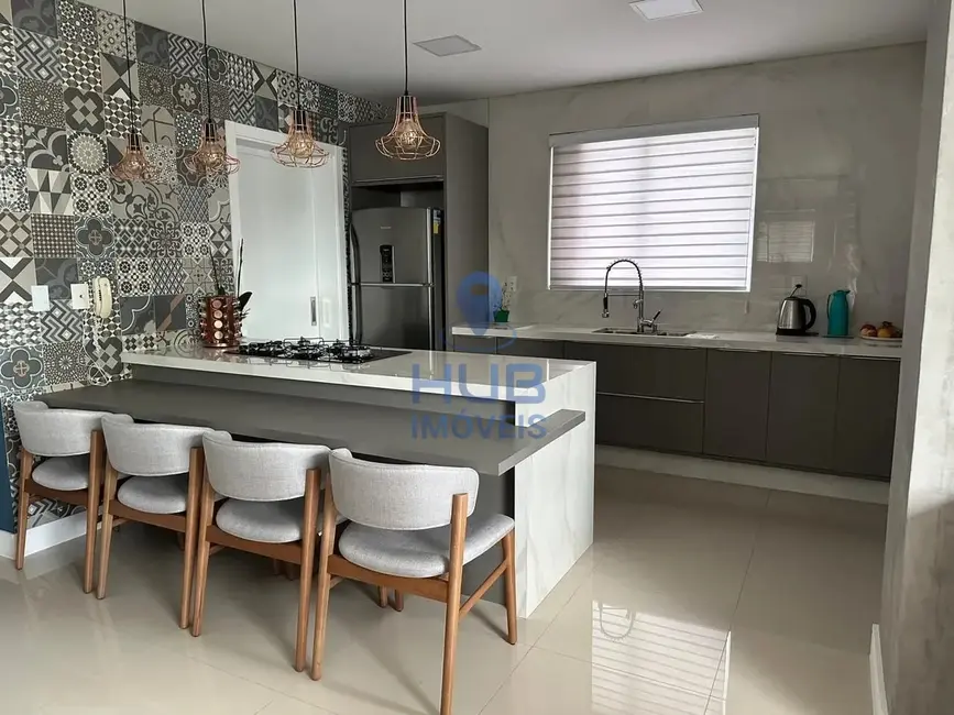 Foto 6 de Apartamento com 3 quartos à venda, 135m2 em Meia Praia, Itapema - SC